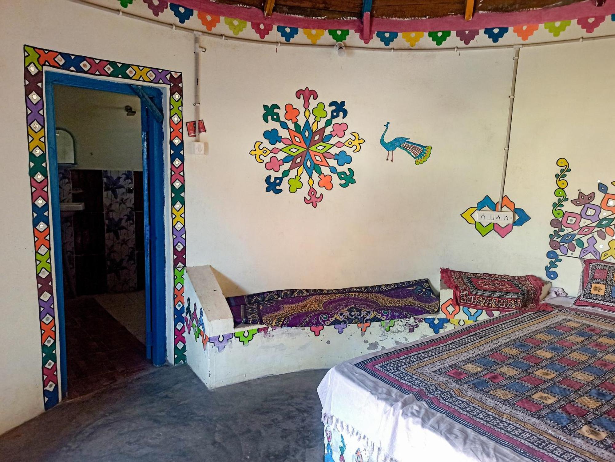 White Land Villagestay Dhordo Esterno foto